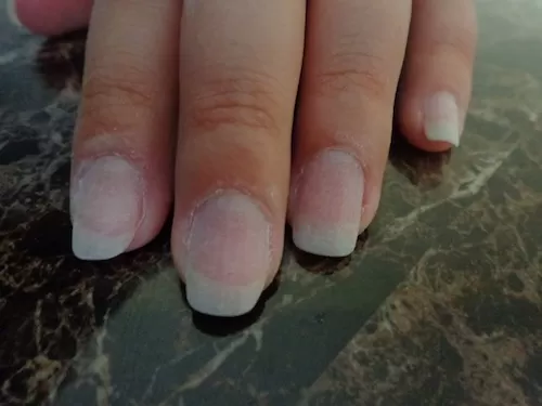 buffed finger nails