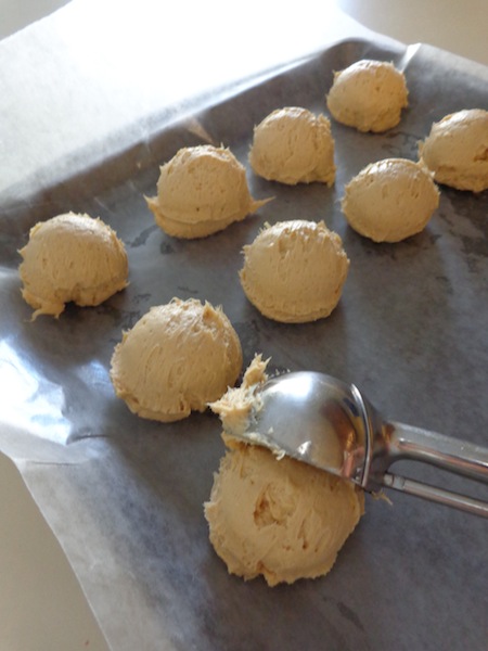 4 Ingredient Peanut Butter Cheesecake Balls